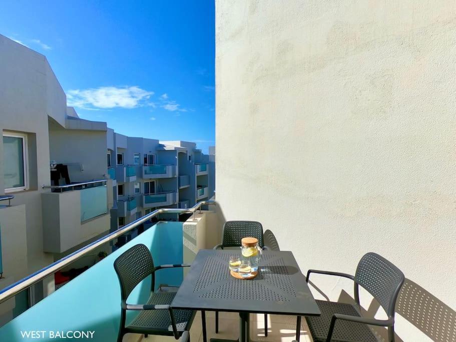 Apartment La Cabanana - W Pool And High-speed Wifi Corralejo